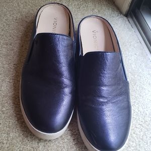 Vionic Size 11 Dakota Blue metallic sneaker slide Vionic 43 leather upper